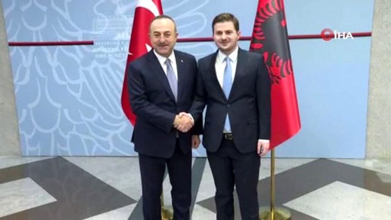 Bakan Çavuşoğlu, Arnavutluk Dışişleri Bakanı ile görüştü