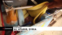 Civis fogem dos combates em Idlib
