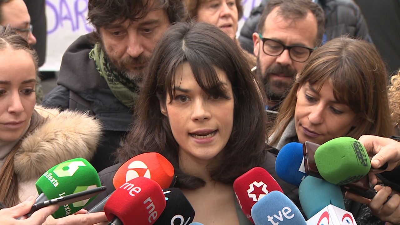Isa Serra dice que las acusaciones sobre ella son "falsas"