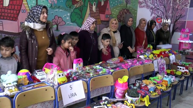 Miniklerden depremzede öğrencilere anlamlı destek