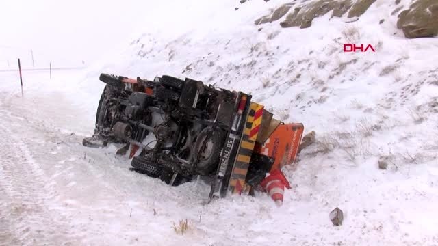 Sıvas karayolları ekıplerının zorlu kıs mesaısı