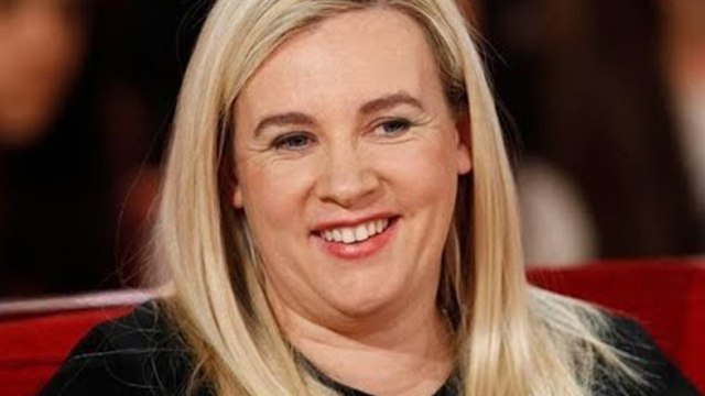 La meilleure amie de Laeticia Hallyday, Hélène Darroze, explique pourquoi elle est...