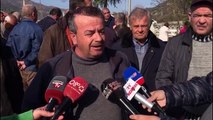 Ora News - Naftëtarët e Ballshit sërish në protestë, muaj të tërë pa marrë pagave