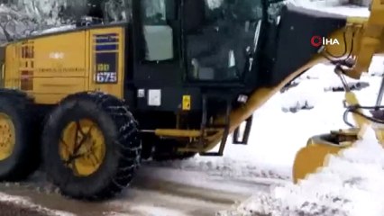 114 köy yolu kar nedeniyle ulaşıma kapandı