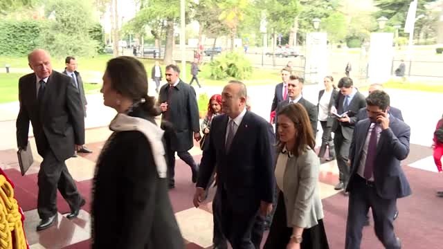 Çavuşoğlu, Arnavutluk Cumhurbaşkanı Ilir Meta ile görüştü - TİRAN