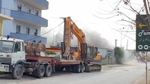 Ora News - I rrezikshëm pas tërmetit, shembet objekti 4-katësh në Durrës