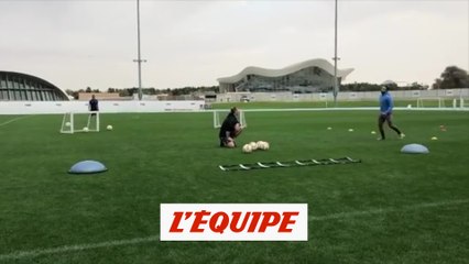 Memphis Depay a retouché le ballon - Foot - L1 - OL