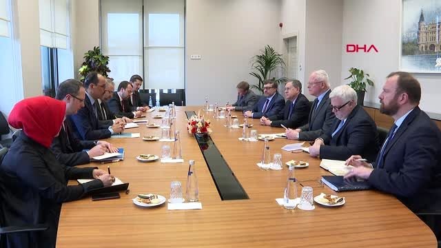 Ibrahım kalın abd'nın surıye ozel temsılcısı james jeffrey ıle gorustu