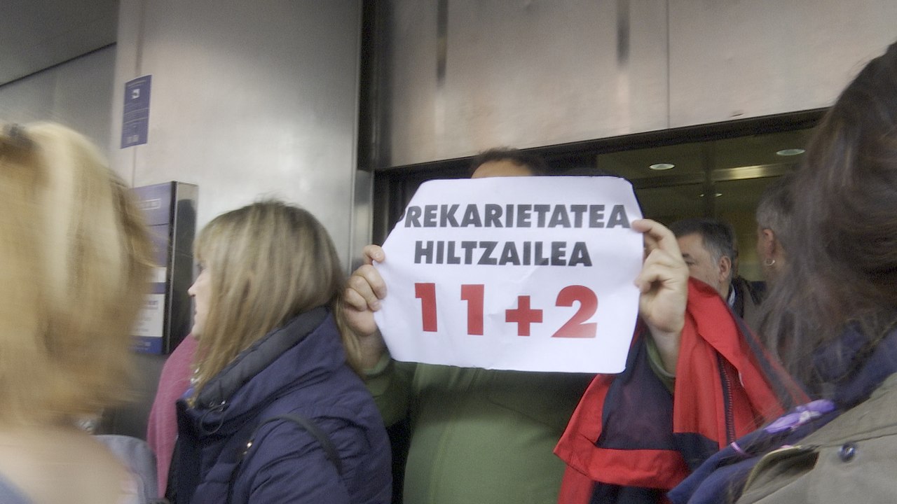 Sindicatos denuncian con un encierro la siniestralidad laboral en Euskadi