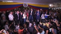 Visszatért Venezuelába Juan Guaidó ellenzéki vezető
