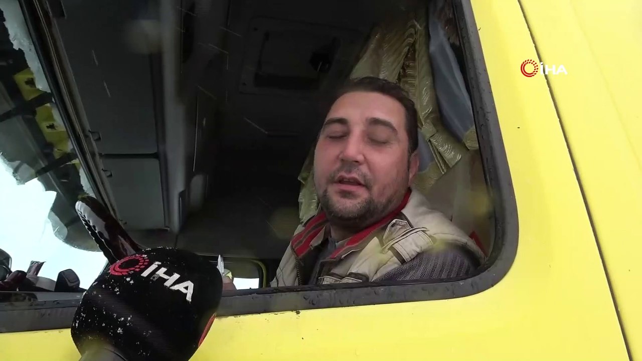 Yoğun kar yağışı ulaşımda aksamalara neden oldu