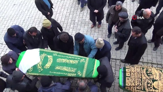 Soba faciasında birlikte can veren 45 yıllık evli çift yan yana defnedildi