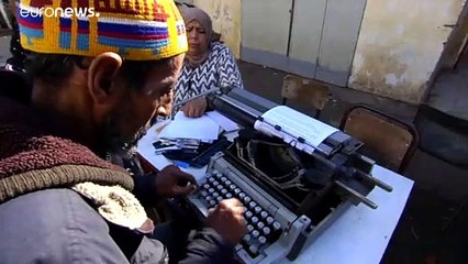 شاهد: آلات الرقن في المغرب تصمد أمام التكنولوجيا الرقمية