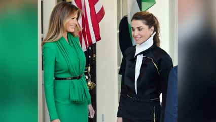 Tải video: Una anfitriona llamada Melania: sus duelos de estilo antes de Letizia