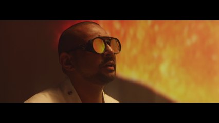 Sean Paul - Calling On Me