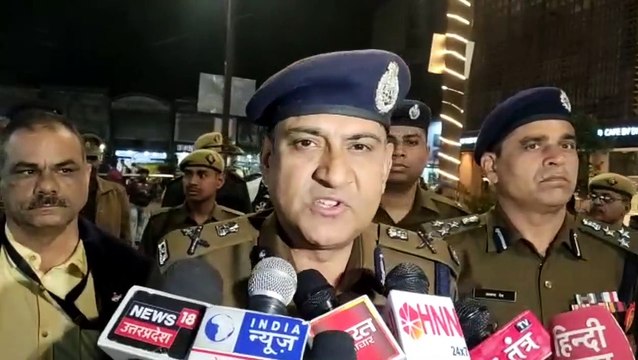 शहर की खराब ट्रैफिक व्यवस्ता को देखते हुए एडीजी ज़ोन ने पुलिस के आला अधिकारि