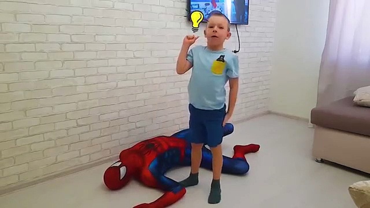 Spider Man opens Screen  МОЙ ДРУГ В РЕАЛЬНОЙ ЖИЗНИ! ПОЯВИЛСЯ ИЗ ТЕ ЛЕВИЗОРА, ВИДЕО ДЛЯ ДЕТЕЙ