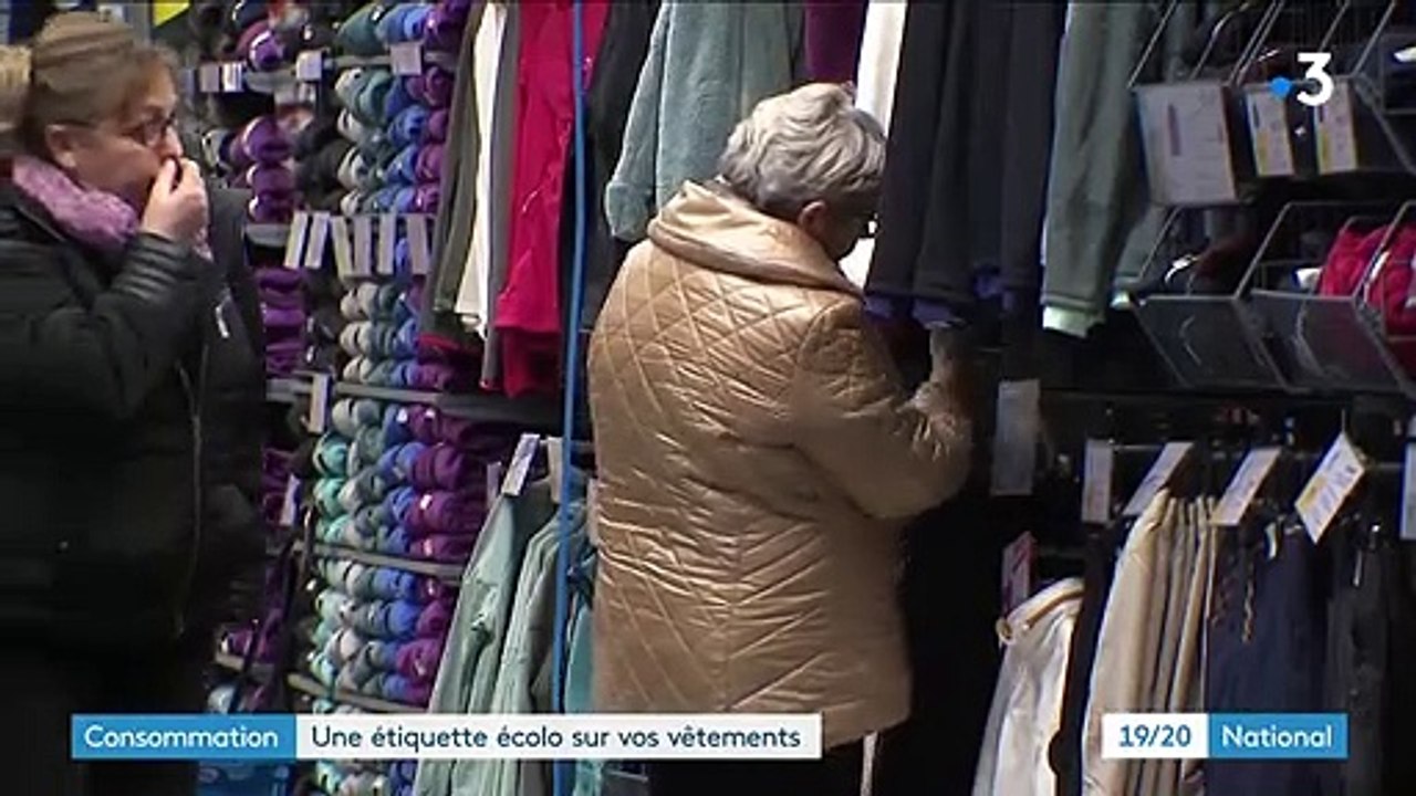 Textile : des étiquettes pour informer sur l'impact environnemental des vêtements