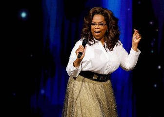 We Have a Theory That Oprah Accidentally Made These Leggings Go Viral