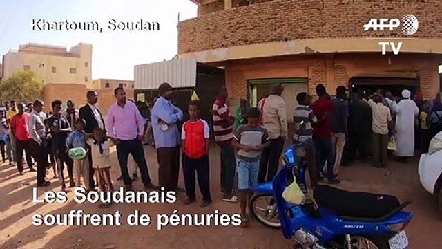 Les Soudanais souffrent de pénuries, dix mois après le départ de Béchir
