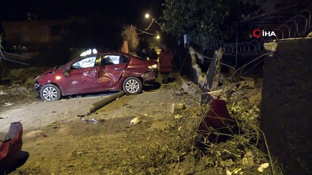 Kontrolden çıkan otomobil bir evin bahçe duvarına çarptı: 4 yaralı