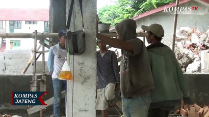 Satpol PP Segel Bangunan Kedai Kopi Tidak Berijin