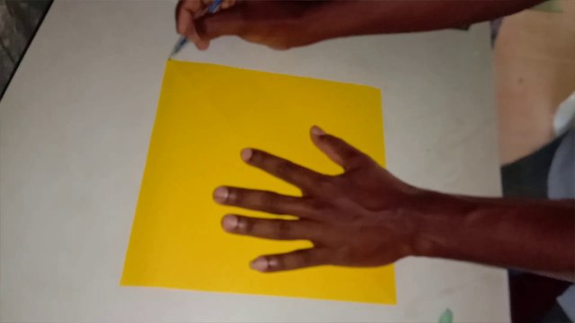 Paper Flower Vase - How to Make A Flower Vase At Home - Simple Craft Idea