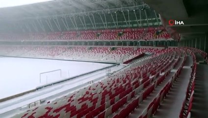 Sivas'ta Kupa Maçının Oynanacağı Stadyumda 30 Cm Kar Var