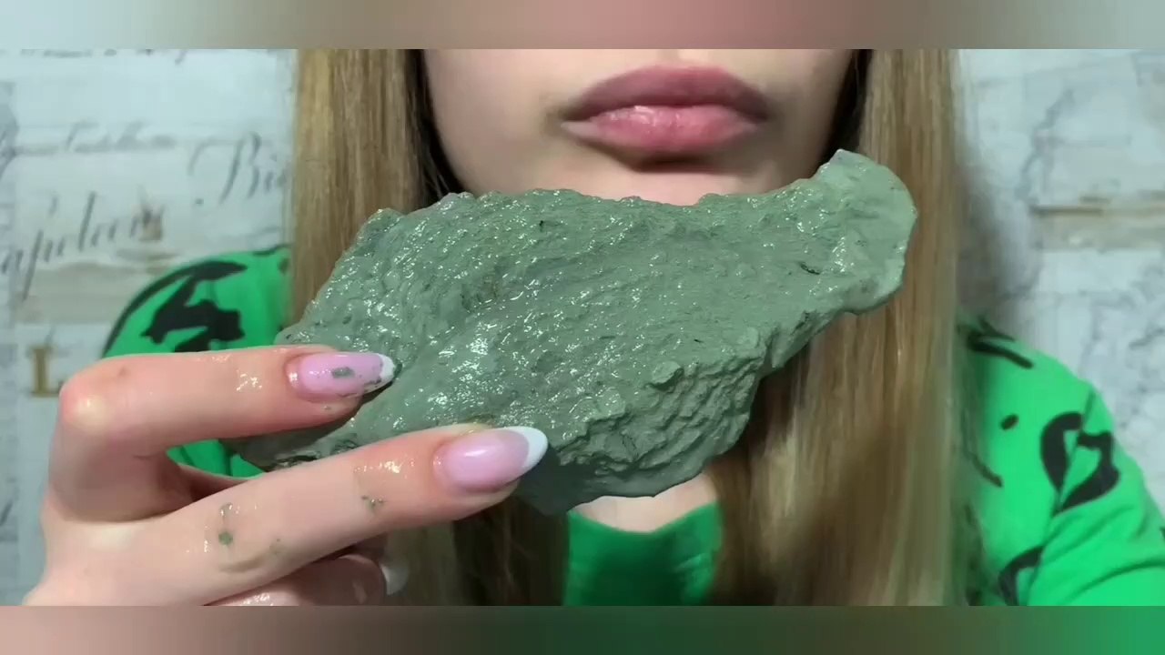 Asmr Wet & Dry Chalk Eating/Awesome Sound