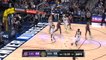 LeBron throws down ridiculous slam in Lakers win