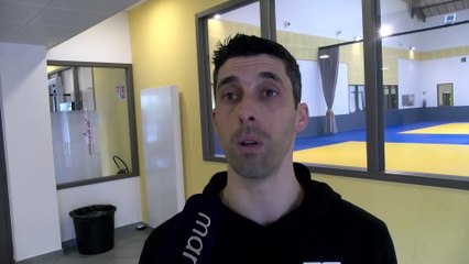 Le coach André Sa avant le match d'Istres Provence Volley à Clamart