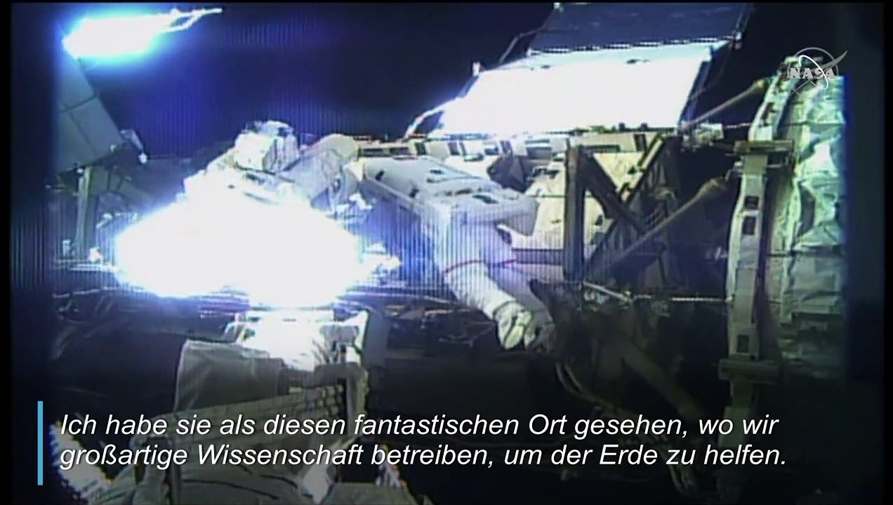 Us-astronautin schwärmt über die erde aus dem all