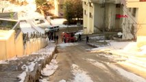 Ankara'da kar küreme ve tuzlama aracı devrildi 1 yaralı
