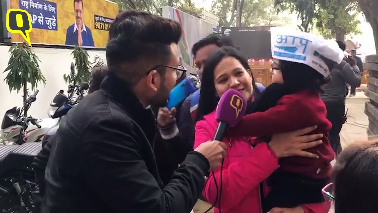 Kejriwal की शपथ में खास मेहमान, मिलिए 'Muffler King' बेबी केजरीवाल से