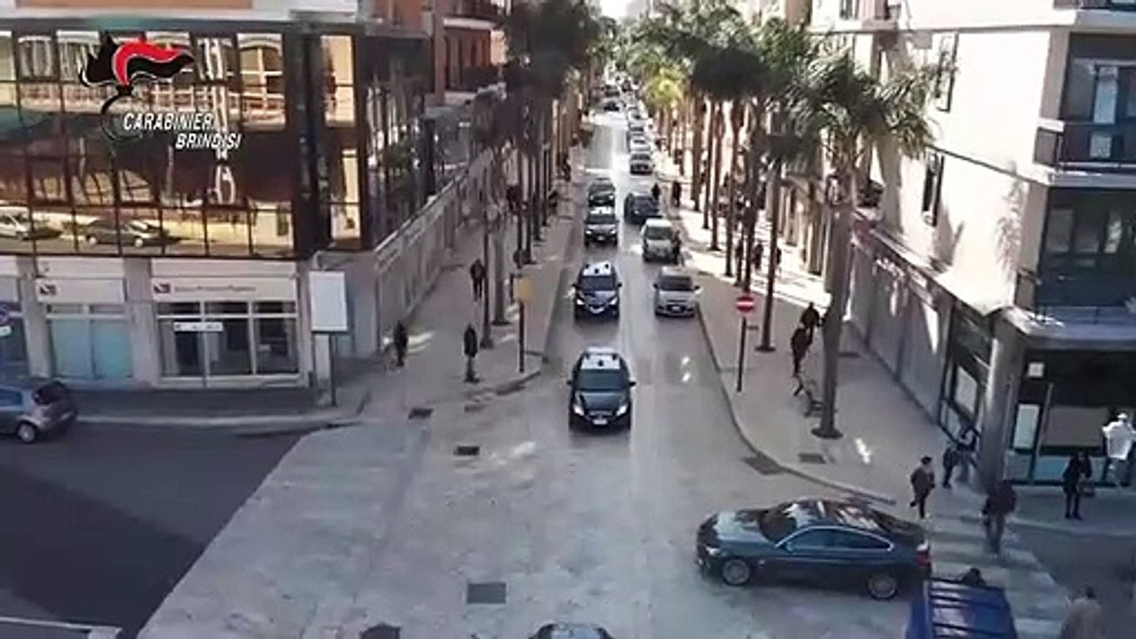 Puglia: colpo alla Sacra Corona Unita. 37 arresti per droga, armi ed estorsioni