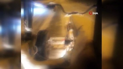 Viranşehir Belediye Başkanı greyder başına geçti, yollarda kar küredi