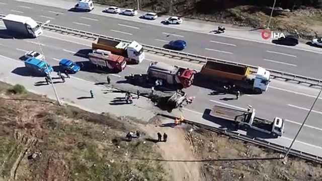 Şile'de Trafik Kazası, Otomobil İş Makinesine Çarptı: 1 Ölü, 2 Yaralı