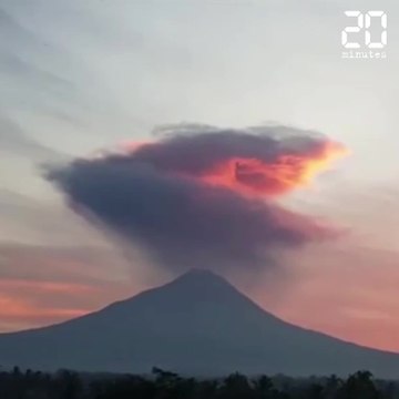 Indonésie: le volcan Merapi est entré en éruption