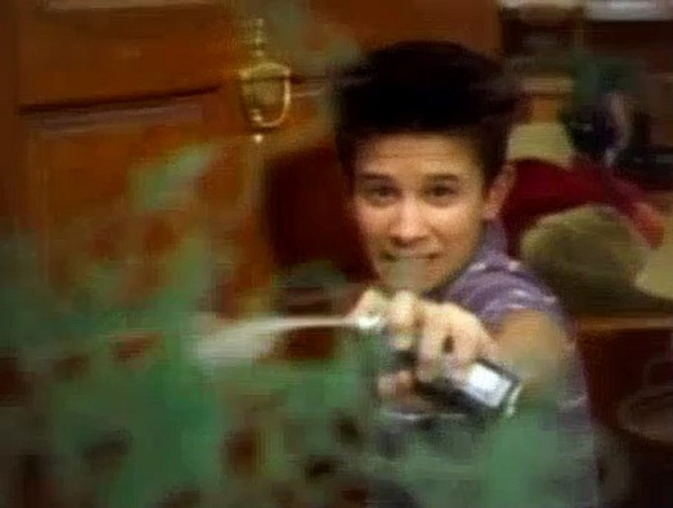 8 Simple Rules S01E11 - Paul Meets His Match