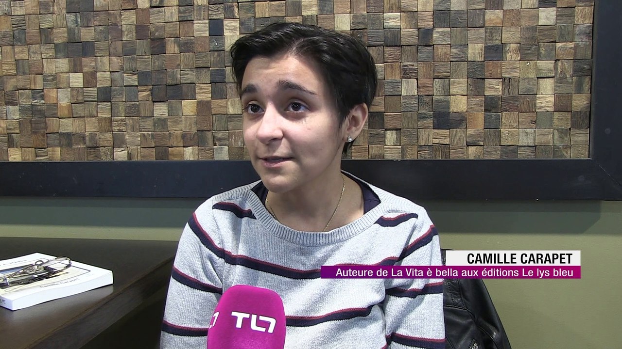 Elle écrit sur l'amour à l'adolescence à seulement 19 ans