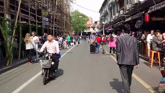 Shanghai Walks #9 - Yong Kang Road - YKL Street bars terraces before official closing (April 2016)