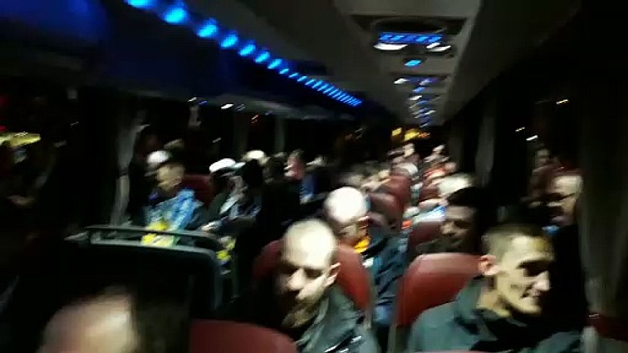 Épinal – Saint-Étienne en quart de finale de la Coupe de France au stade Marcel-Picot : les supporters donnent de la voix dans le bus