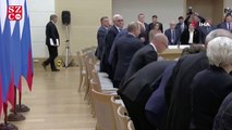 Putin, yeni anayasa çalışma grubuyla toplantı yaptı