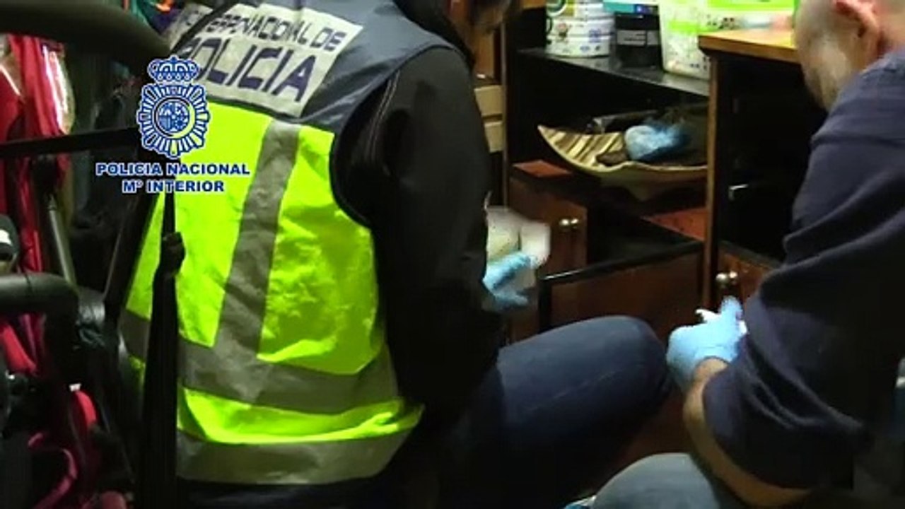 Detenidas 36 personas de una red que falsificaba tarjetas bancarias