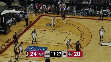 Tre'Darius McCallum (18 points) Highlights vs. Erie BayHawks