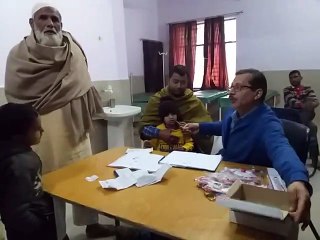 कैरानाः खतरनाक बिमारीयों से बचाव हेतु डाॅक्टर ने शुरू किया इंजेक्शन वीक