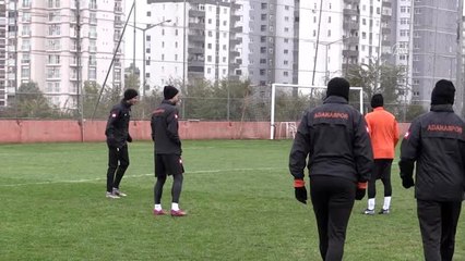 Adanaspor'da alt sıralardan kurtulma hesapları yapılıyor