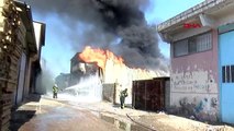Gaziantep'te sanayi sitesinde bir fabrika yanıyor-6