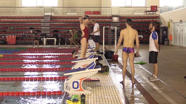 Alman yüzücüler çetin kışa rağmen kamp için Erzurum'u tercih etti - ERZURUM