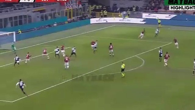 Pénalti de Ronaldo concede empate à Juventus frente ao AC Milan
